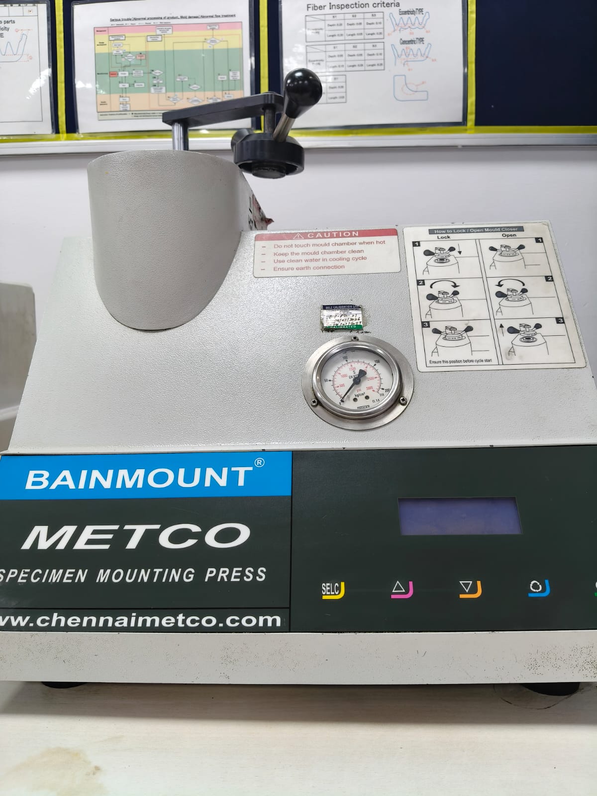 Mold Press